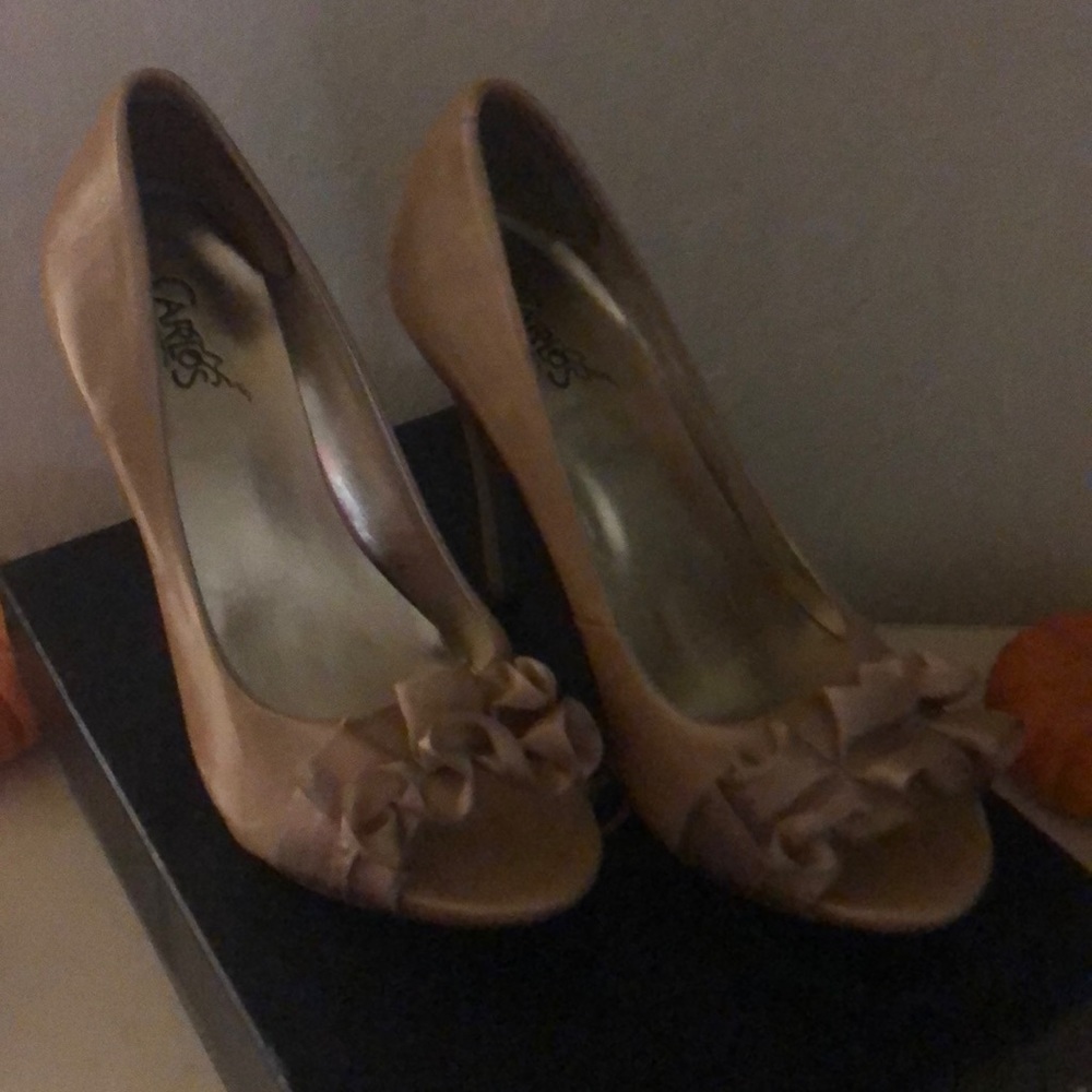 Carlos Santana Prestige-Camel Beige heels